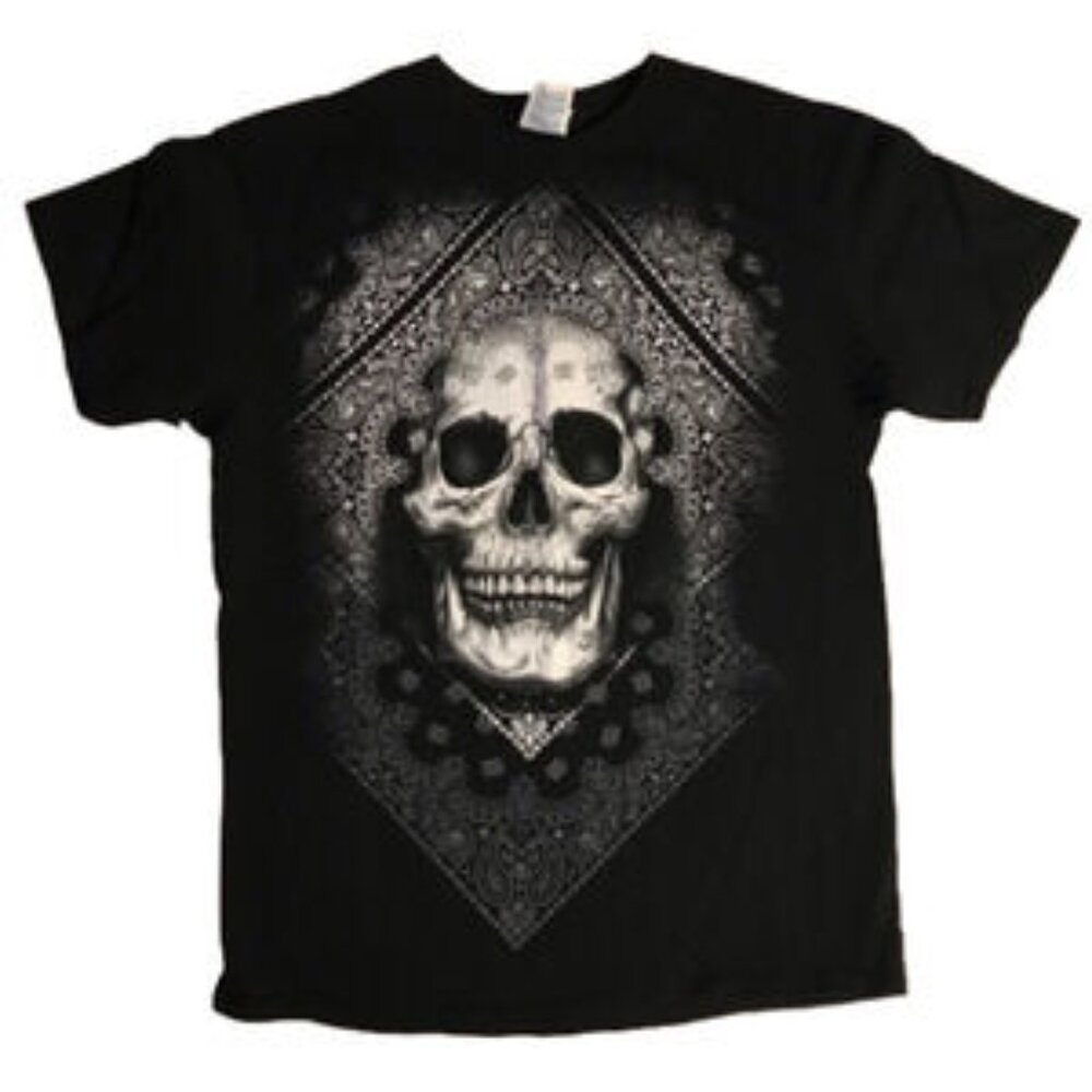 𝅺men’s medium black skull T-shirt. Unisex.